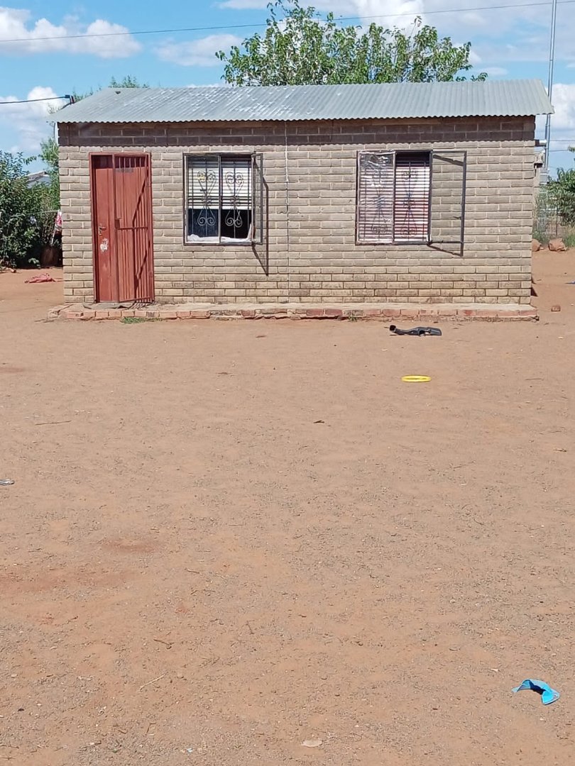 2 Bedroom Property for Sale in Rodenbeck Free State